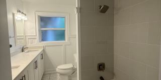 3 Bedroom 2 Bath Single Family Home w/Garage & Bonus Room Gallery 21