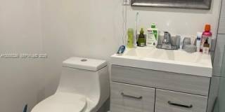 5910 SW 62nd Ter Gallery 2