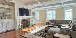 Entire house!!!! Luxury!!! Available September Gallery 3