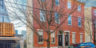 1604 WALLACE Street Gallery 1