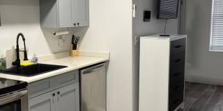 24 WARREN Street unit: 1 Gallery 8