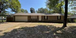 1017 Towering Oaks Dr Gallery 1
