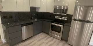Huge updated studio the size of most 1 beds!! Gallery 4