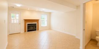 8268 VERMONT Place Gallery 20