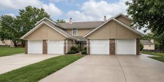 3557-3563 NE Independence Cir Gallery 1