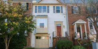 47679 COMER Square Gallery 1