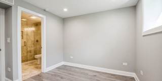 5915 N Artesian Avenue unit: Gdn Gallery 9