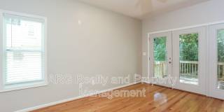 840 Smith Street Gallery 19