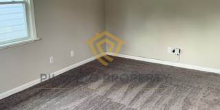 ** $250 MOVE-IN Concession ** Close to Downtown Indy and the Monon Trail, Affordable and 2 Bedroom Available NOW! Gallery 6