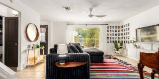 4537 N. 17th Ave. Gallery 8