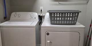 1117 Greenwood Alley Gallery 21