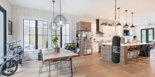 Stunning 4/3.5 Home in Highly Sought-After Area w/ 1300 Sq Ft of Outdoor Space! Gallery 19
