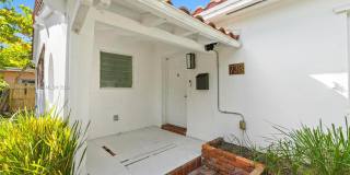 738 Fernwood Rd Gallery 9