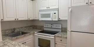 1118 SW 2nd Court Gallery 10