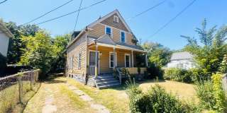 Charming 4-Bedroom Property in Prime Location Gallery 3