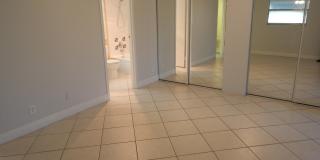 242 Seville K Gallery 9