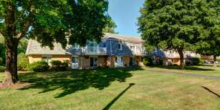 Rolling Green Gallery 21