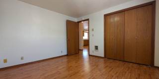 Spacious upstairs 2-Bedroom, 1-Bath Apartment in Springfield 4-Plex! Spacious upstairs 2-Bedroom, 1-Bath Apartment in Springfield 4-Plex! Gallery 12