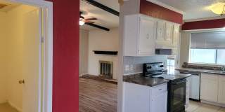 Available May! Cozy and comfortable 3/2/2 Home Gallery 13