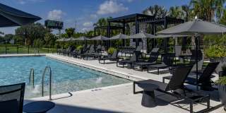 The Maxwell at Xentury City Gallery 17