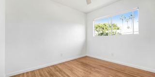 2 bed / 1 bath Apartment in Echo Park is now available - Parking and in-unit laundry! Gallery 7