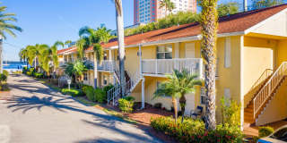 Riverwalk Apartments Gallery 32