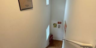 4 Bedroom Downtown Beauty! Gallery 12