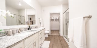 Camellia World Commerce Center Gallery 39