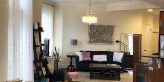 36 S Ashland Avenue Gallery 21