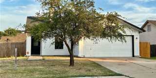 Fantastic Home in Lakeside Subdivision Gallery 1