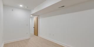 4153 MANTUA Avenue Gallery 2
