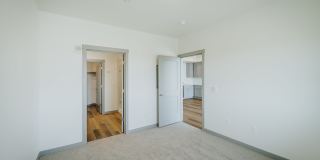 Grand Vista Gallery 12