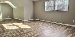 2501 North Bartlett Avenue - B Gallery 6