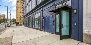 689 N BROAD Street Gallery 15
