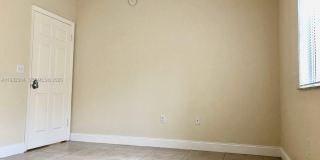 2557 Centergate Dr Gallery 23