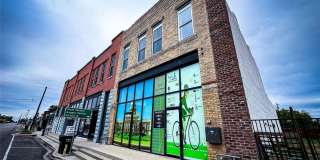 2816 Lee Street Gallery 1