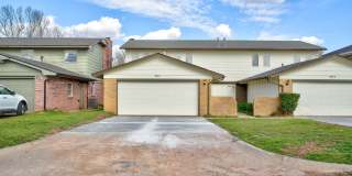 3 bedroom 2.5 bath - NW Highway and Rockwell Gallery 1