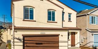 Aspan Square Gallery 19