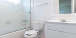 Emerald Victoria Apartments Gallery 22