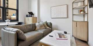 828 N Wells St Gallery 2