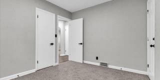 16639 Ward Street Gallery 12