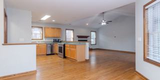 500 Fifth Avenue North Gallery 11