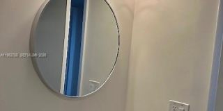 2811 N Oakland Forest Dr Gallery 12