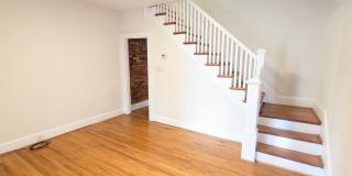 Charming Historic townhouse in downtown Frederick available mid June! Gallery 15
