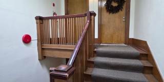 Large 1 bedroom Historic condo - Top Floor unit with a charming interior-  Available now! Gallery 4
