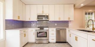 Complete Eastside Renovation - 4BR/4BA Large yard/Deck Gallery 1