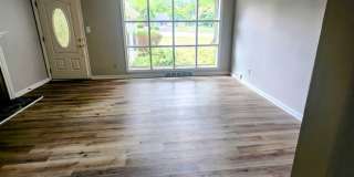 Charming 3-Bedroom Home in Fairview Park Gallery 7