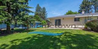 Spacious 4 Bedroom 2 Bath Duplex Unit in Hayden Gallery 23