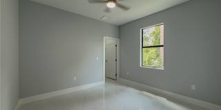 417 Paddock Street Gallery 22