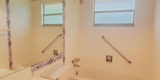 201 Bedford Trl Apt 121 Gallery 13